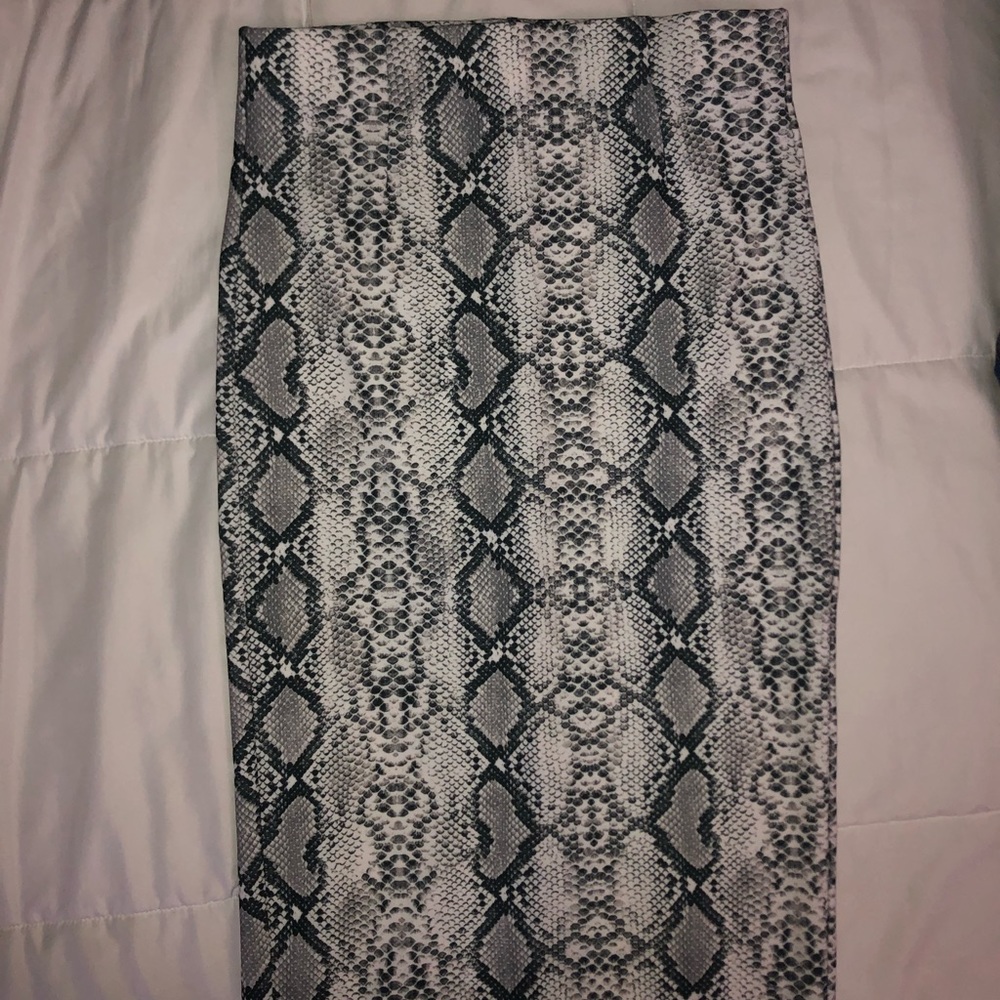 Print skirt